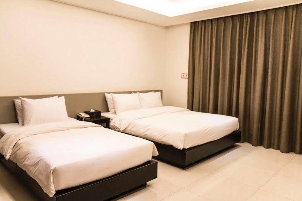 G Tourist Hotel Wolmido Incheon Exterior foto